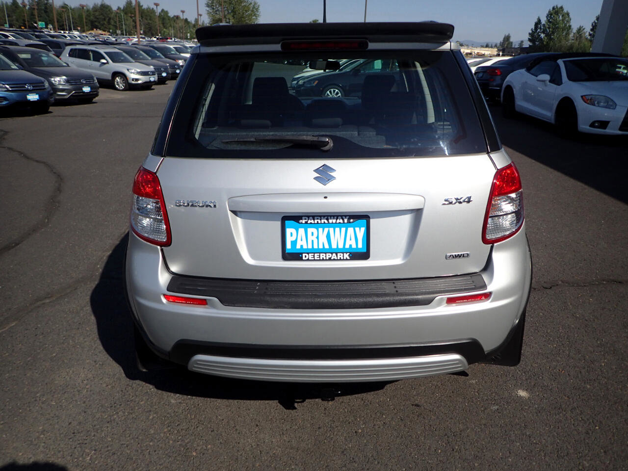 Used 2008 Suzuki SX4 AWD Hatchback w/ Touring Pkg image 4