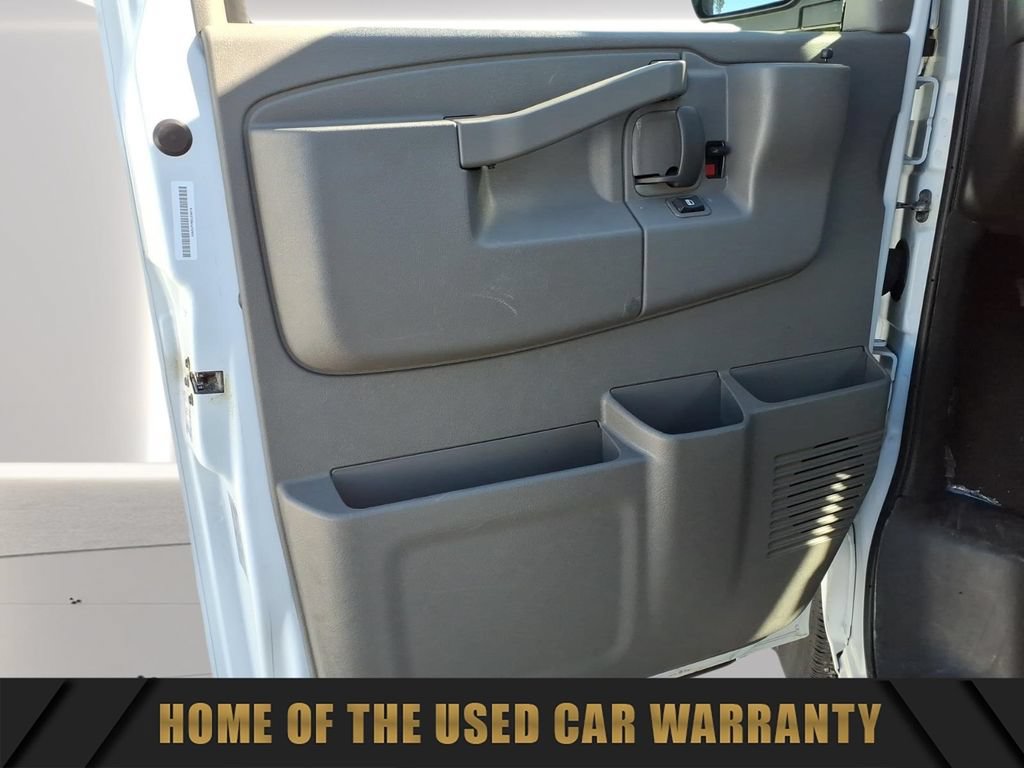 Used 2025 Chevrolet Express 3500 LT w/ LT Preferred Equipment Group RWD image 12