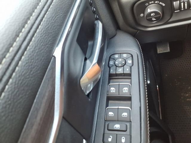 New 2026 RAM 2500 Laramie AWD/4WD image 23