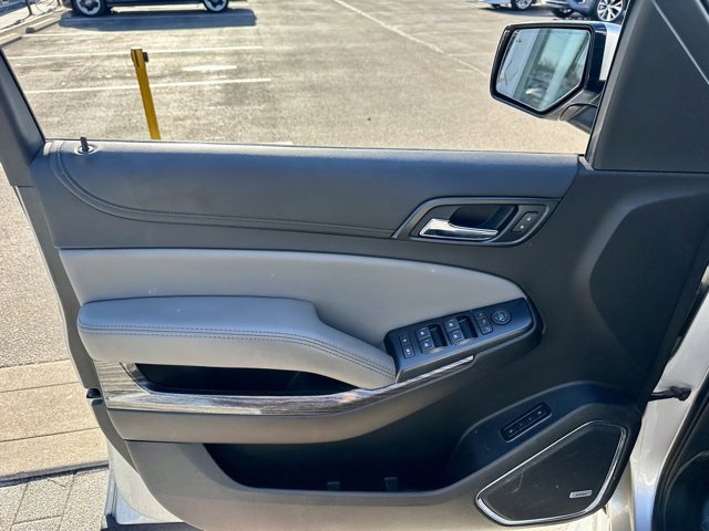 Used 2019 Chevrolet Suburban LT image 10