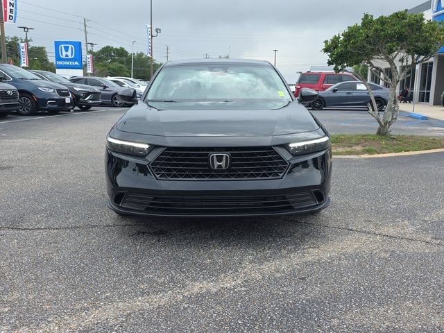 Used 2025 Honda Accord SE image 9