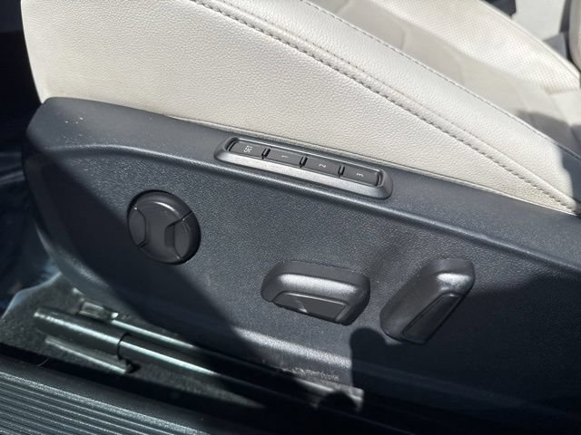 Used 2019 Volkswagen Jetta SEL Premium FWD image 12
