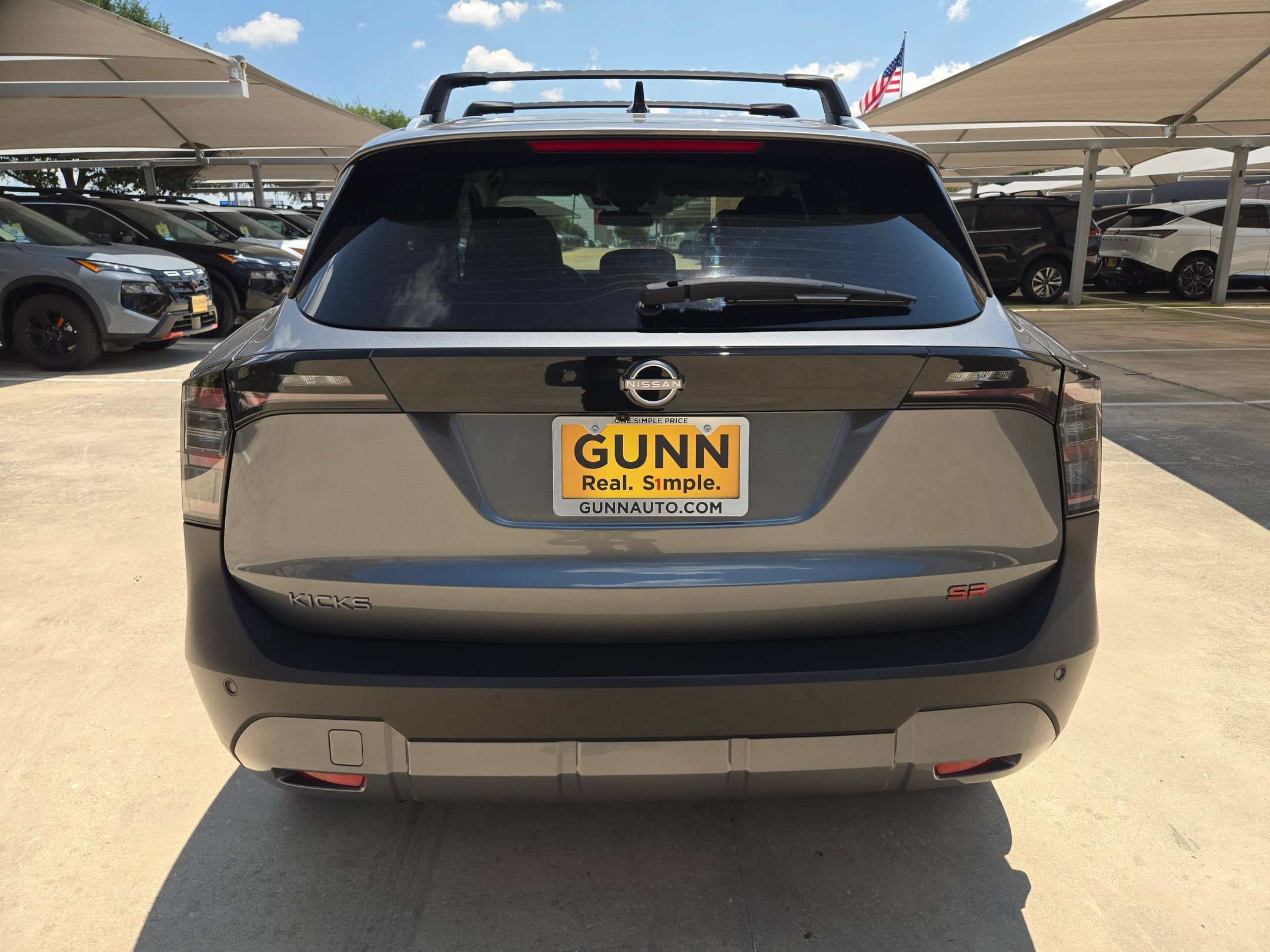 Certified 2026 Nissan Kicks SR FWD image 4