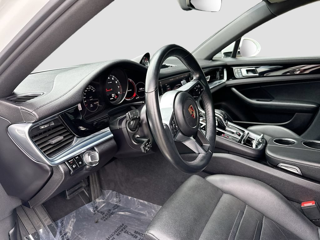 Used 2018 Porsche Panamera 4 AWD/4WD image 4