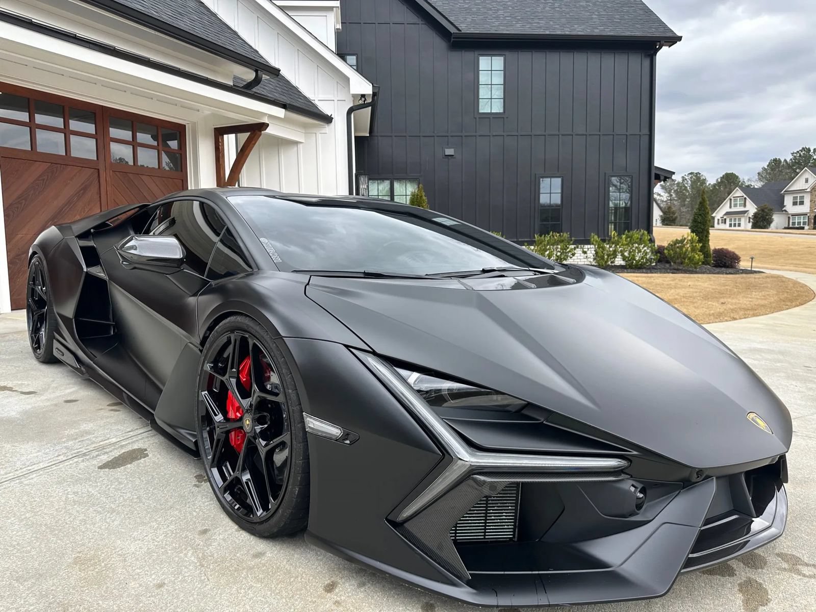 Used 2024 Lamborghini Revuelto AWD/4WD image 27