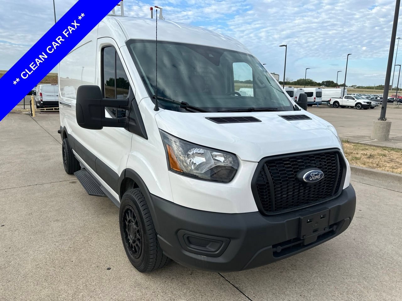 Used 2024 Ford Transit 350 148 Medium Roof RWD image 3