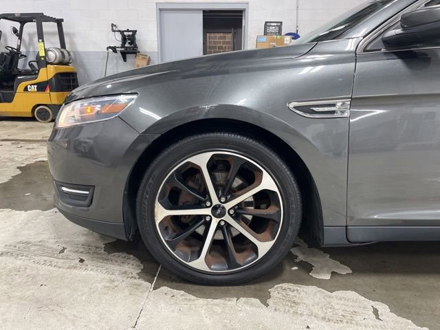 Used 2016 Ford Taurus SEL w/ Equipment Group 201A AWD/4WD image 12