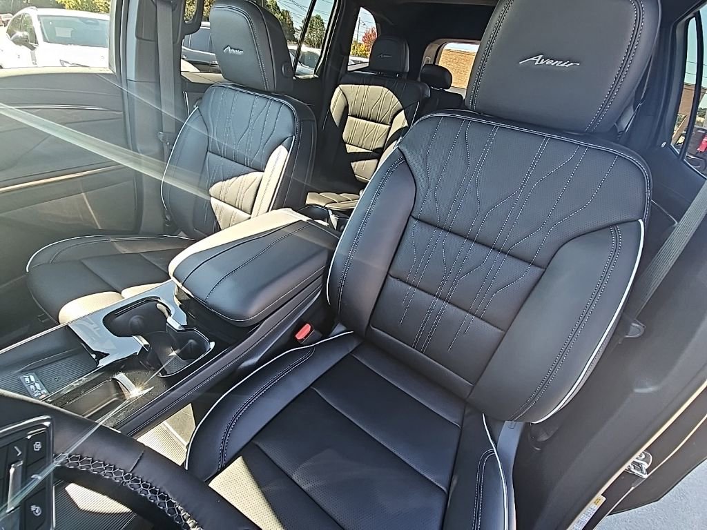 New 2026 Buick Enclave Avenir w/ Super Cruise Package image 14