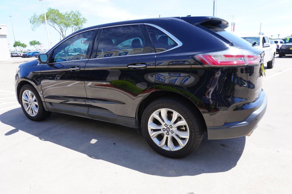 Used 2022 Ford Edge Titanium image 4