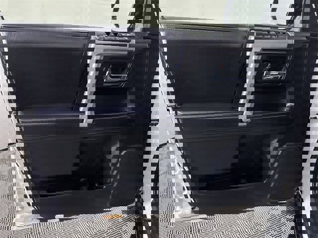 Used 2018 Toyota 4Runner SR5 image 22