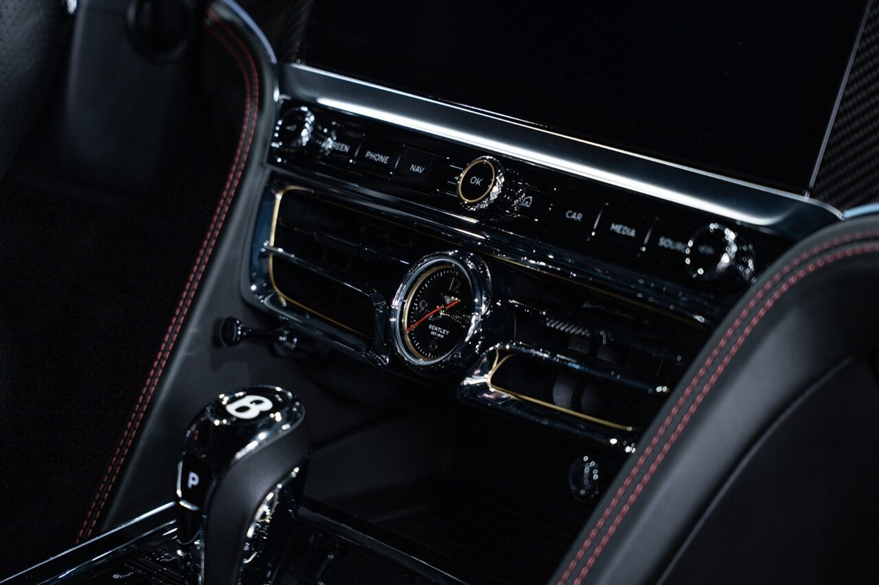 Used 2022 Bentley Flying Spur V8 image 68
