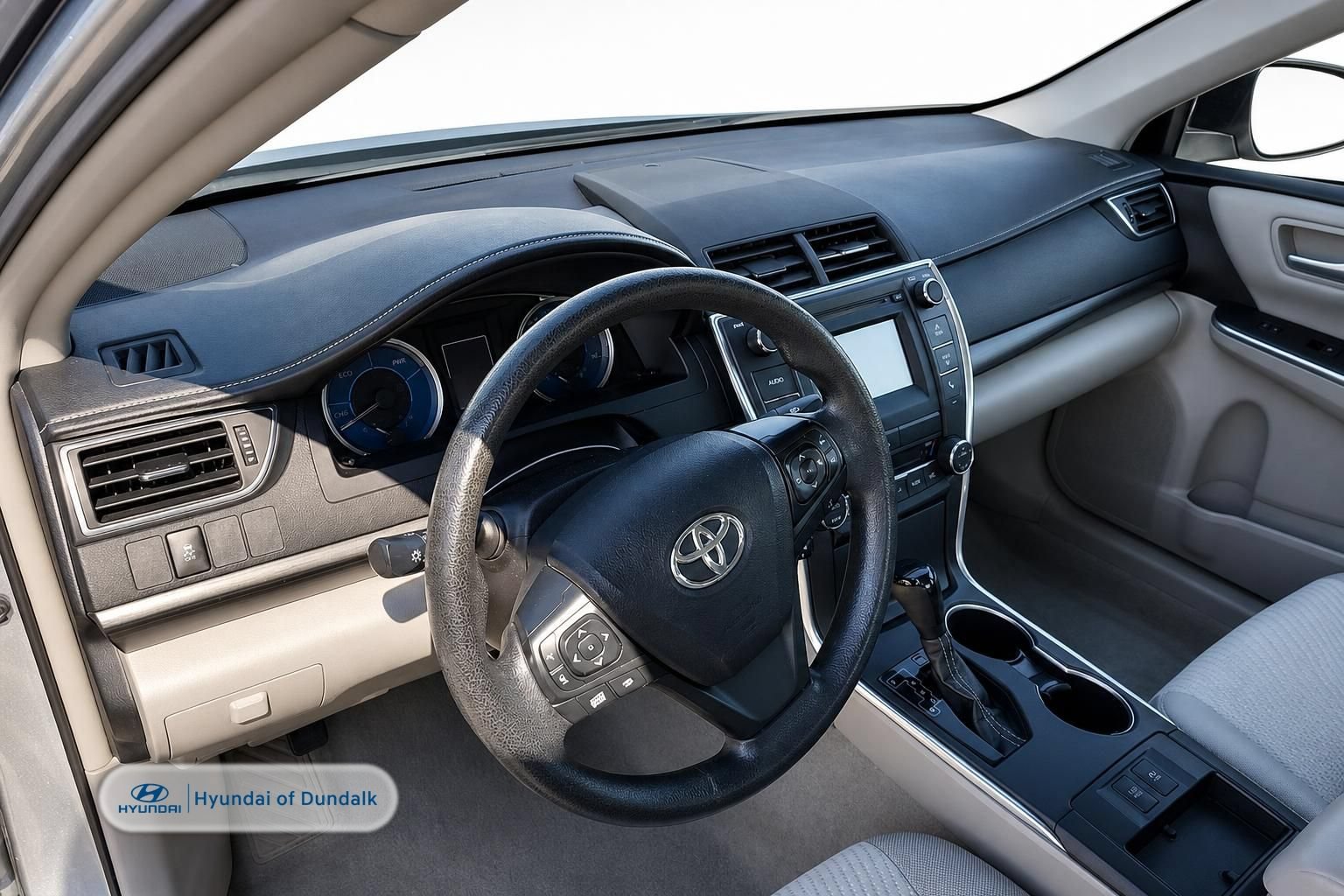 Used 2017 Toyota Camry LE FWD image 8