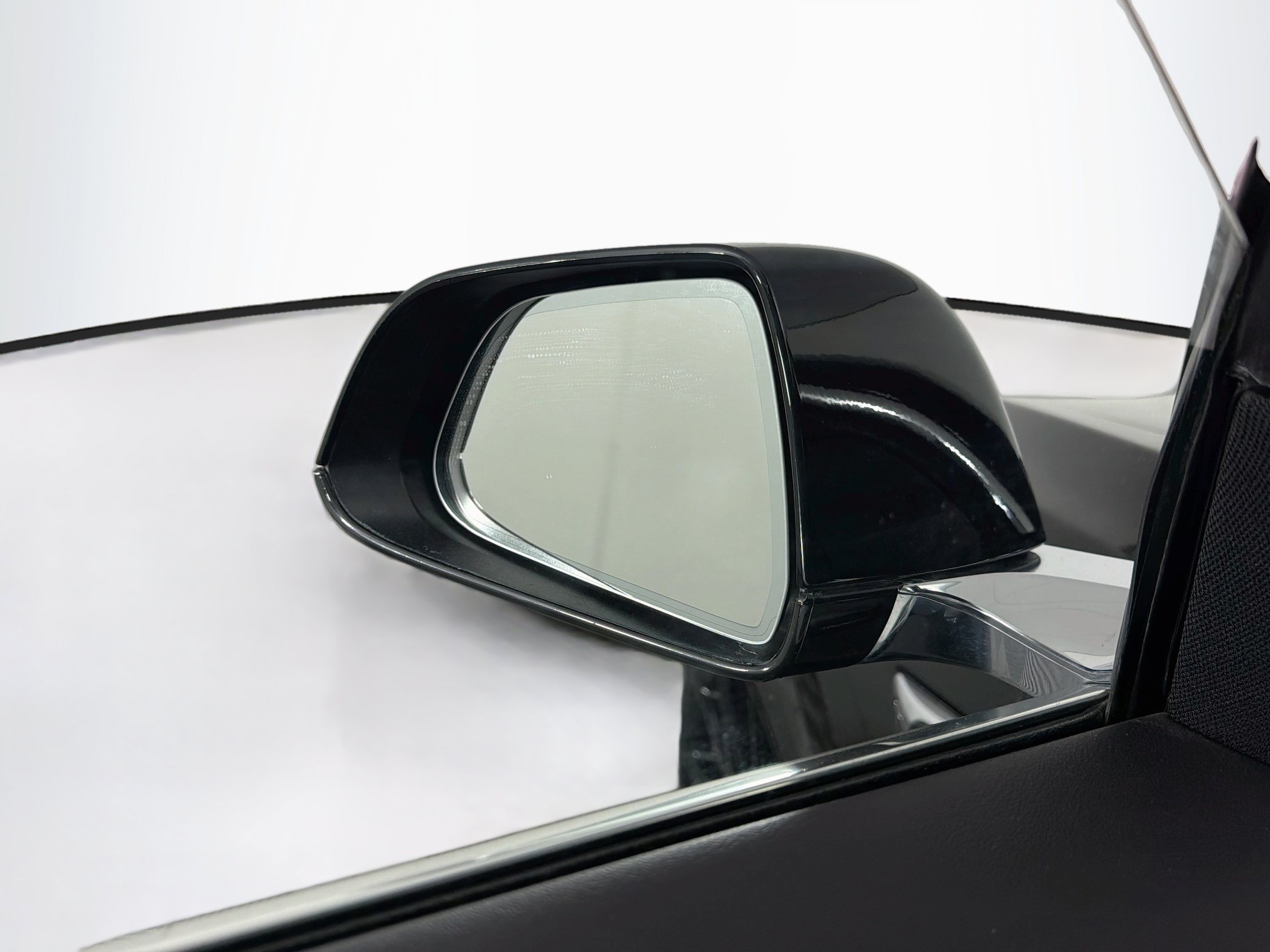 Used 2019 Tesla Model 3 Standard Range RWD image 16