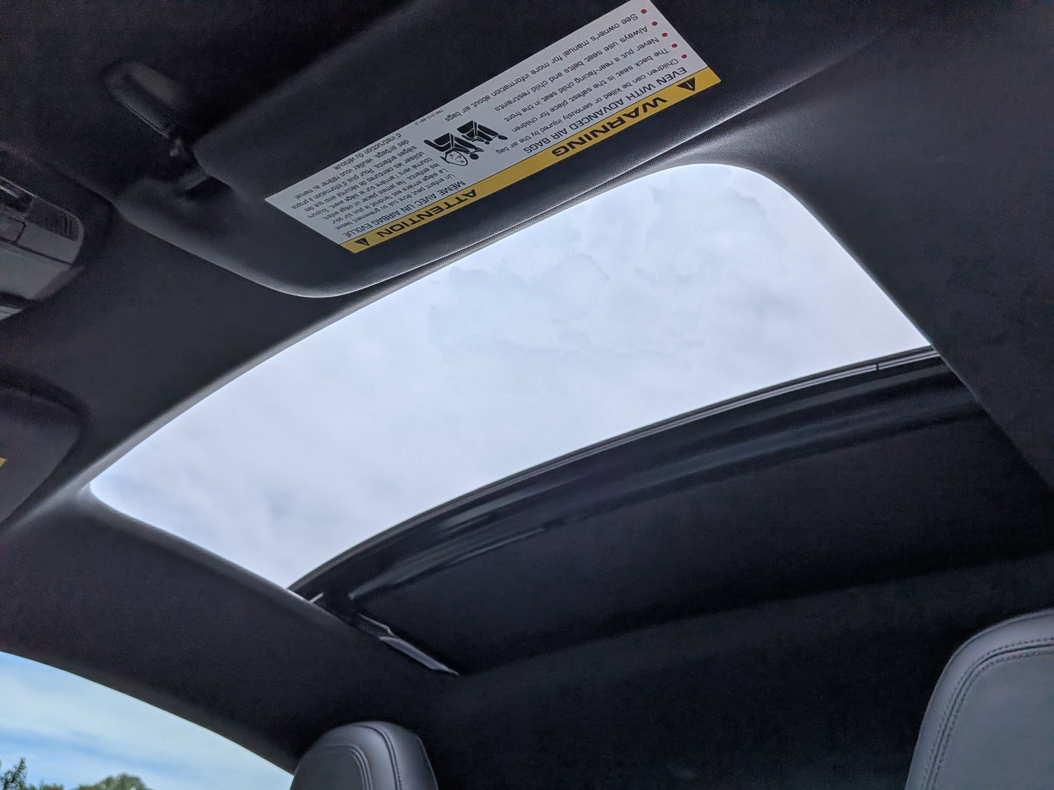Certified 2025 Porsche 911 Carrera RWD image 19