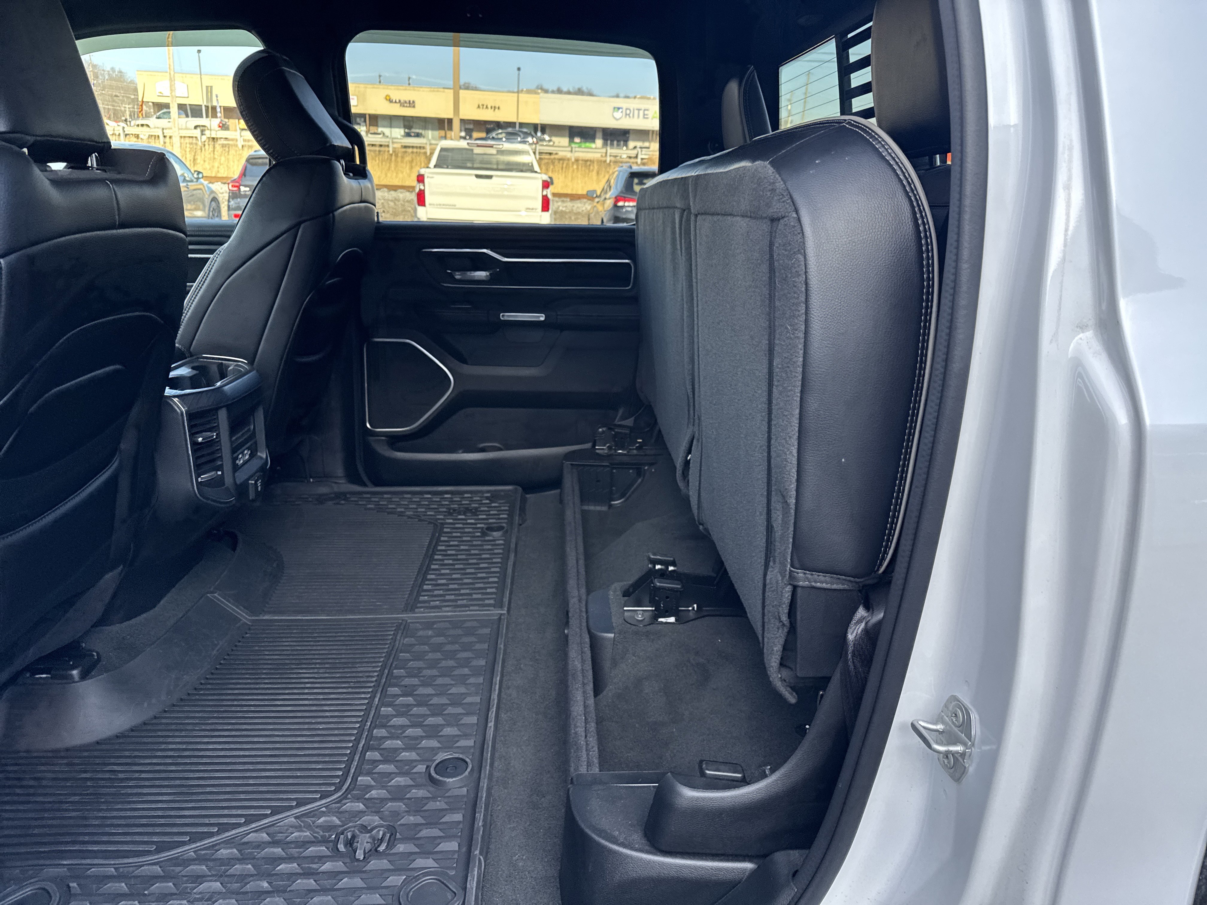 Used 2023 RAM 1500 Laramie image 13