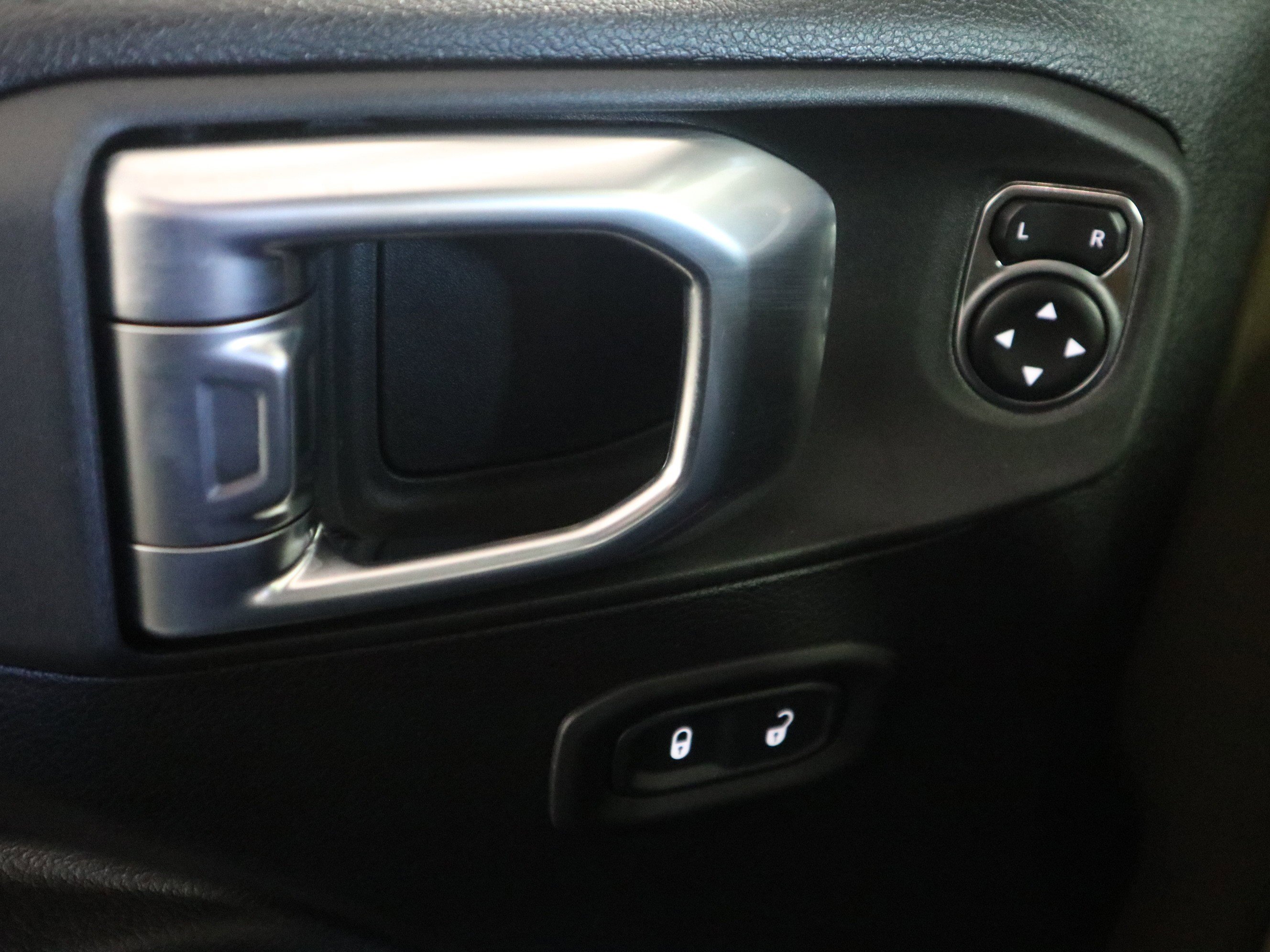 New 2026 Jeep Gladiator Sport AWD/4WD image 34