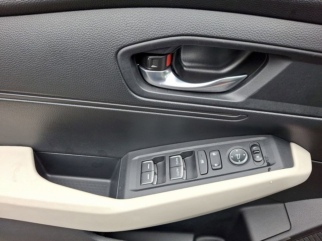 Used 2023 Honda Accord LX image 12