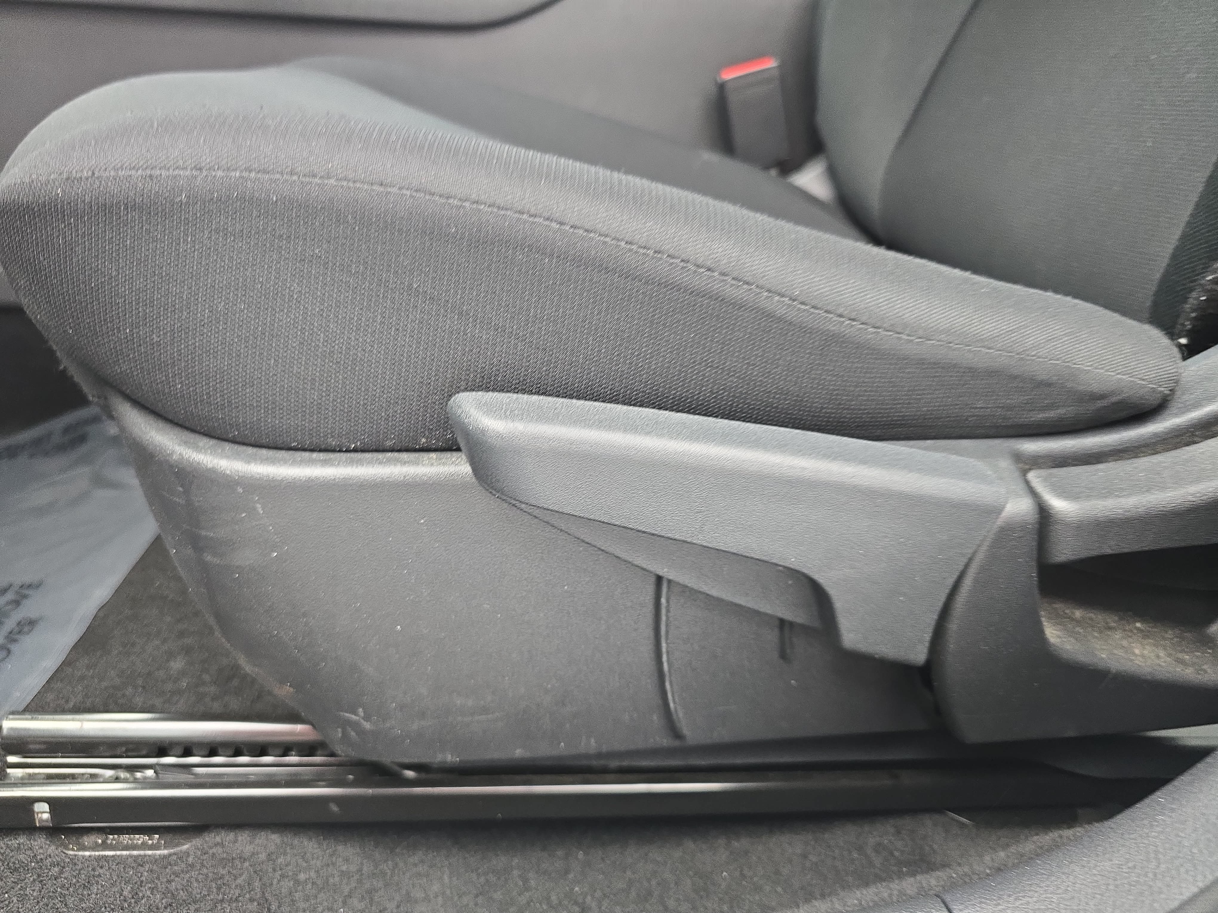 Used 2025 Nissan Sentra S FWD image 28