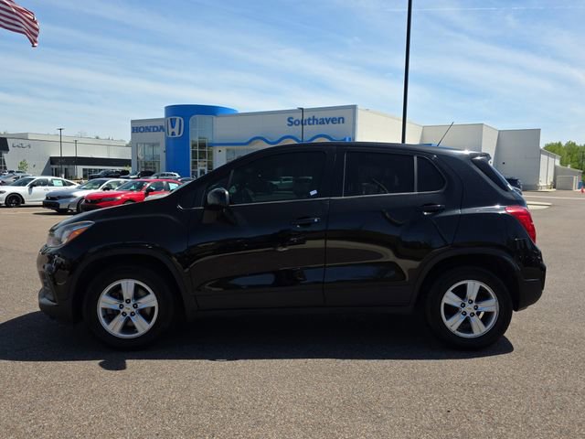 Used 2020 Chevrolet Trax LS w/ Tint and Cruise Package image 6