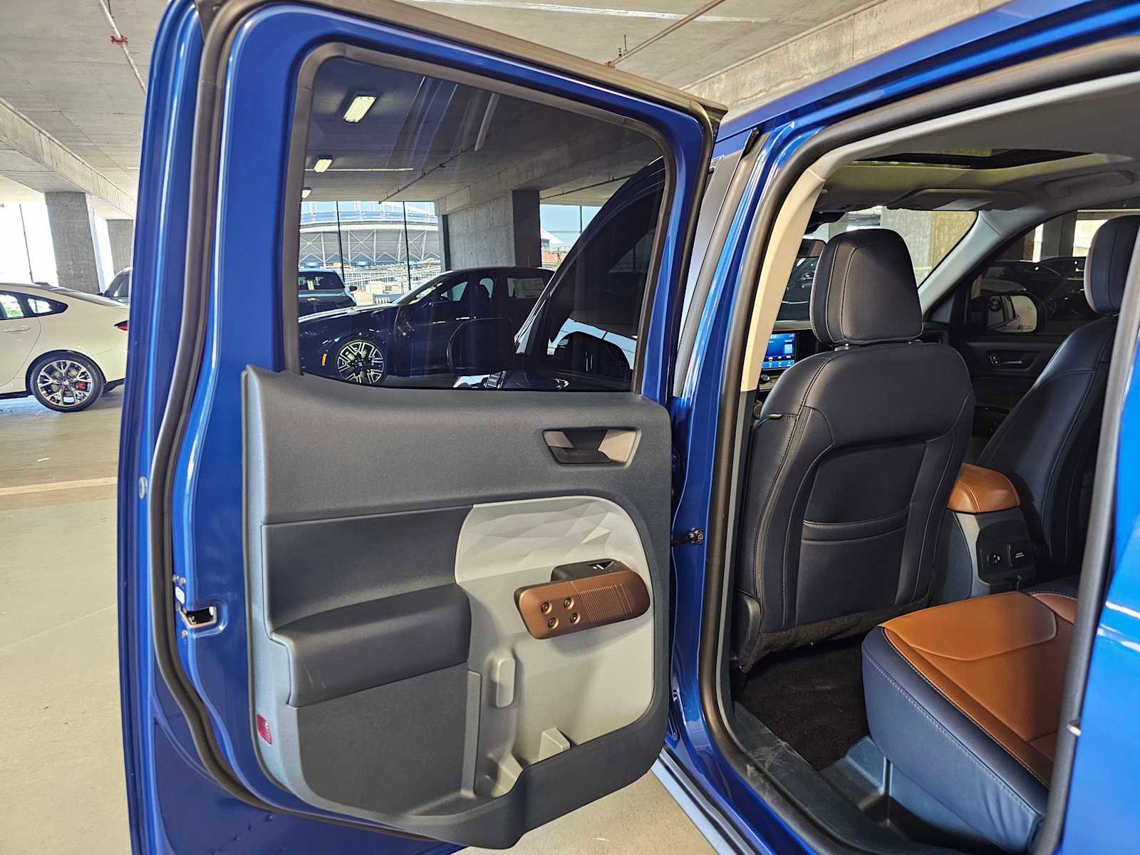 Used 2024 Ford Maverick Lariat FWD image 29