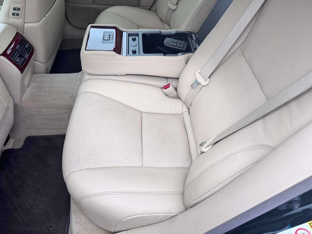 Used 2012 Lexus LS 460 AWD w/ Comfort Plus Pkg image 6