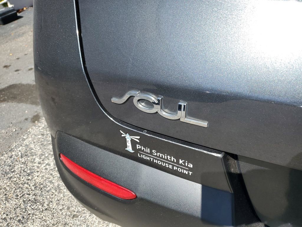 Used 2021 Kia Soul LX image 7