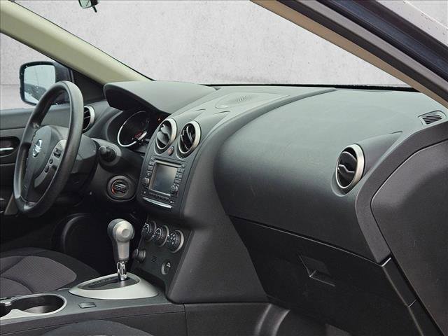 Used 2013 Nissan Rogue SV w/ Premium Pkg image 23