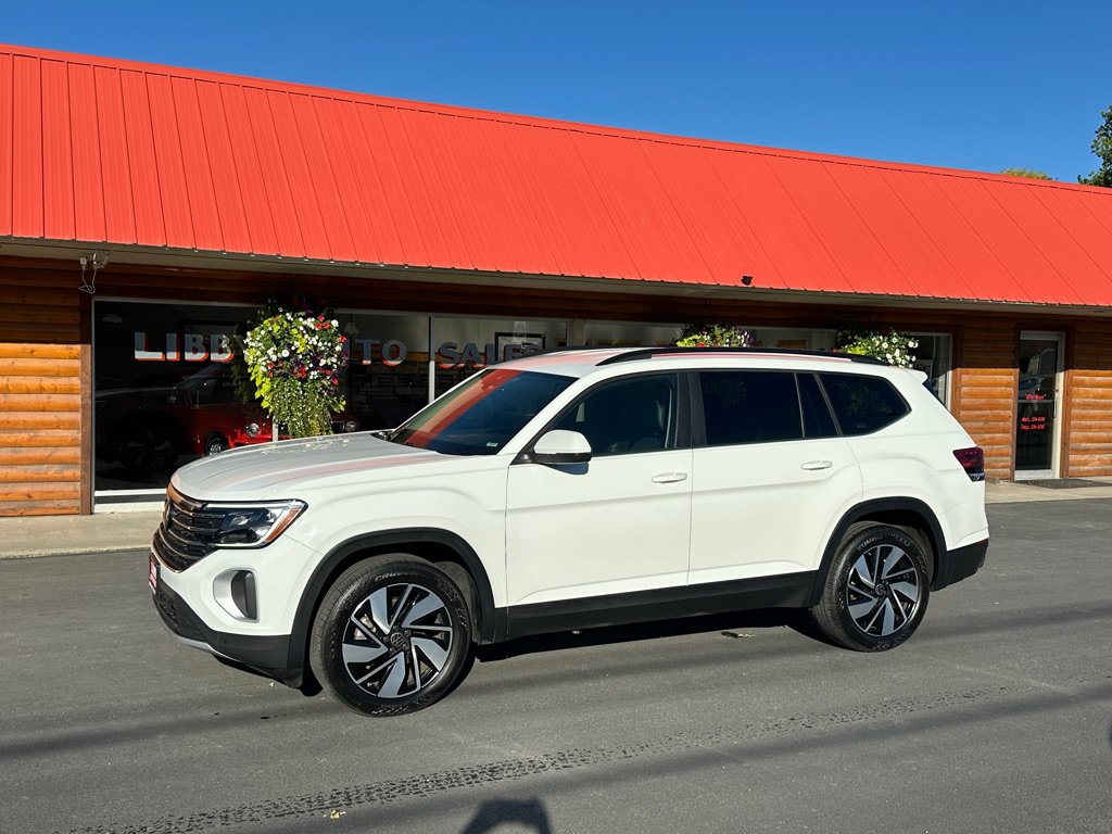 Used 2025 Volkswagen Atlas SE