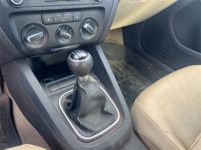 Used 2012 Volkswagen Jetta TDI image 12