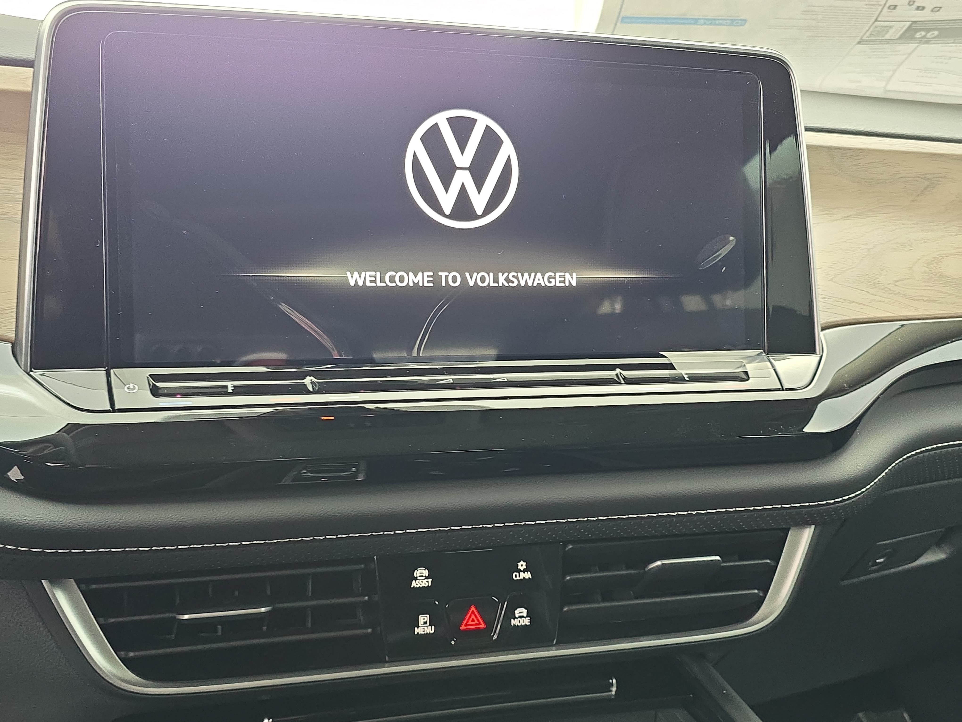 New 2026 Volkswagen Atlas SE AWD/4WD image 21