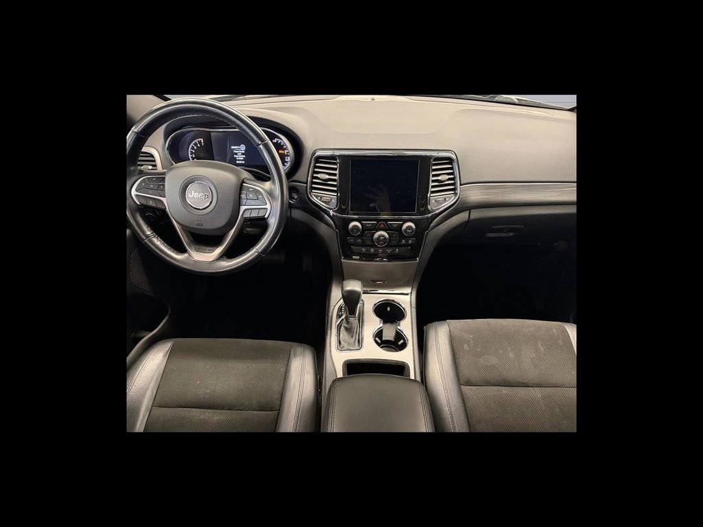 Used 2021 Jeep Grand Cherokee Laredo X AWD/4WD image 13