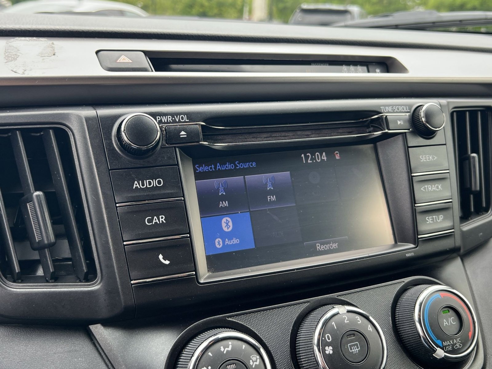 Used 2018 Toyota RAV4 LE w/ Carpet Mat Package FWD image 19