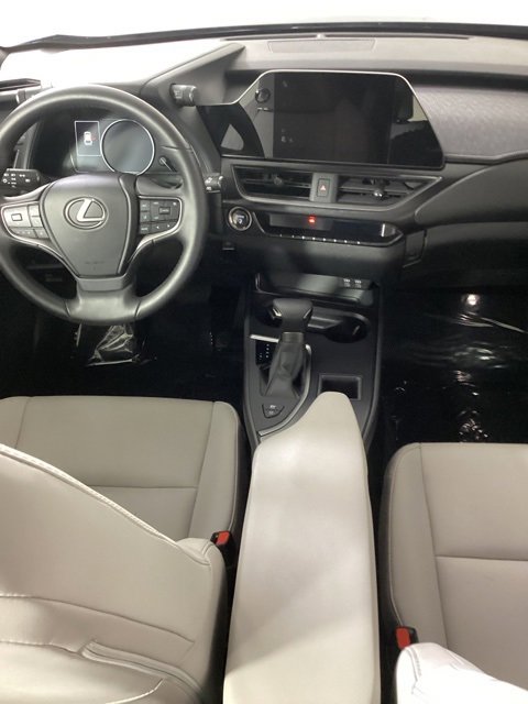 Used 2024 Lexus UX 250h AWD image 21