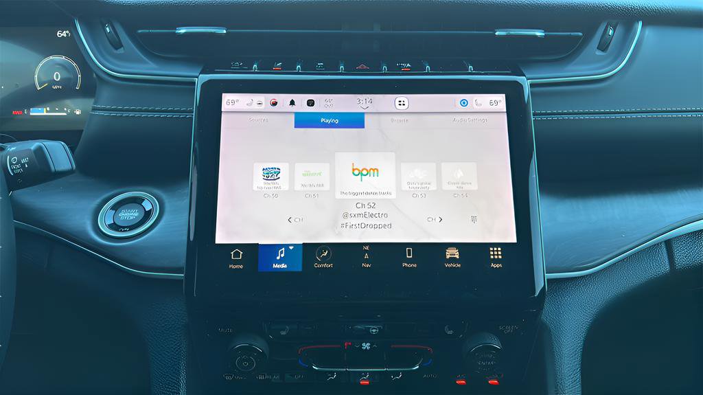 Used 2022 Jeep Grand Cherokee Limited image 16