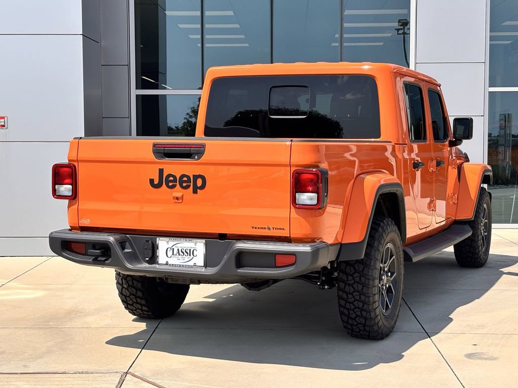 New 2025 Jeep Gladiator Sport image 4