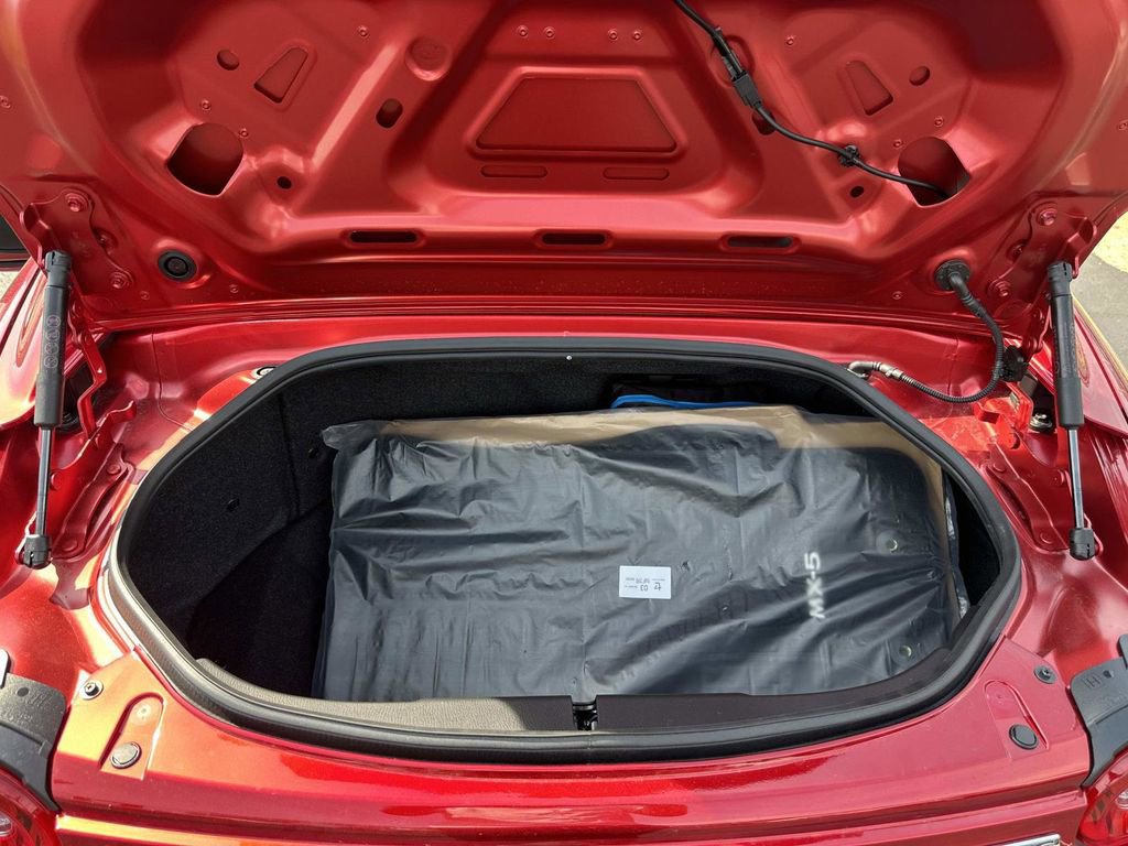 New 2026 MAZDA MX-5 Miata RF Grand Touring RWD image 27
