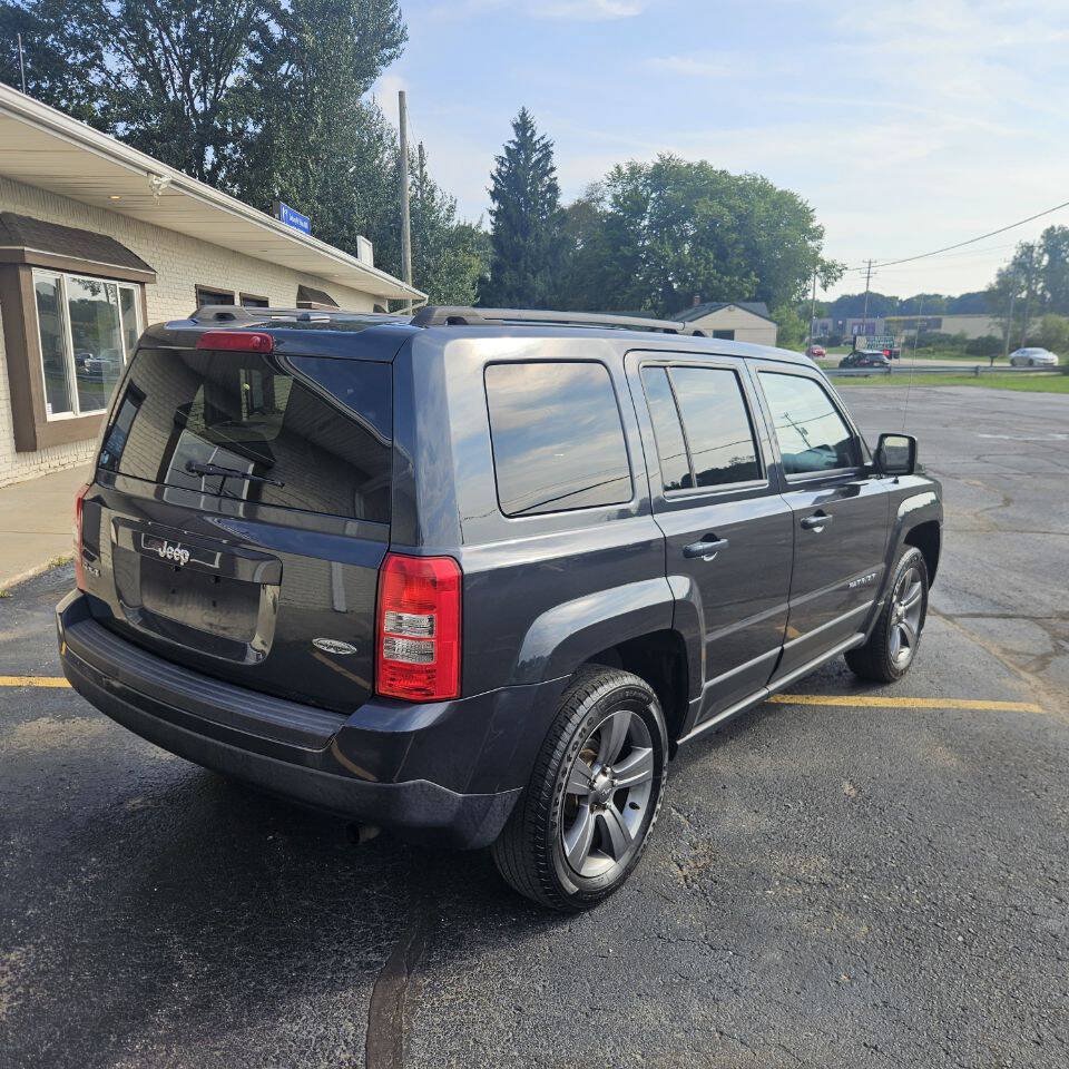 Used 2015 Jeep Patriot High Altitude AWD/4WD image 4