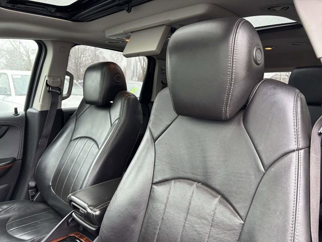 Used 2014 Chevrolet Traverse LTZ image 6