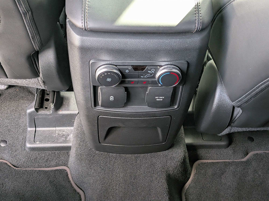 Used 2022 Ford Explorer Platinum w/ Technology Package AWD/4WD image 15