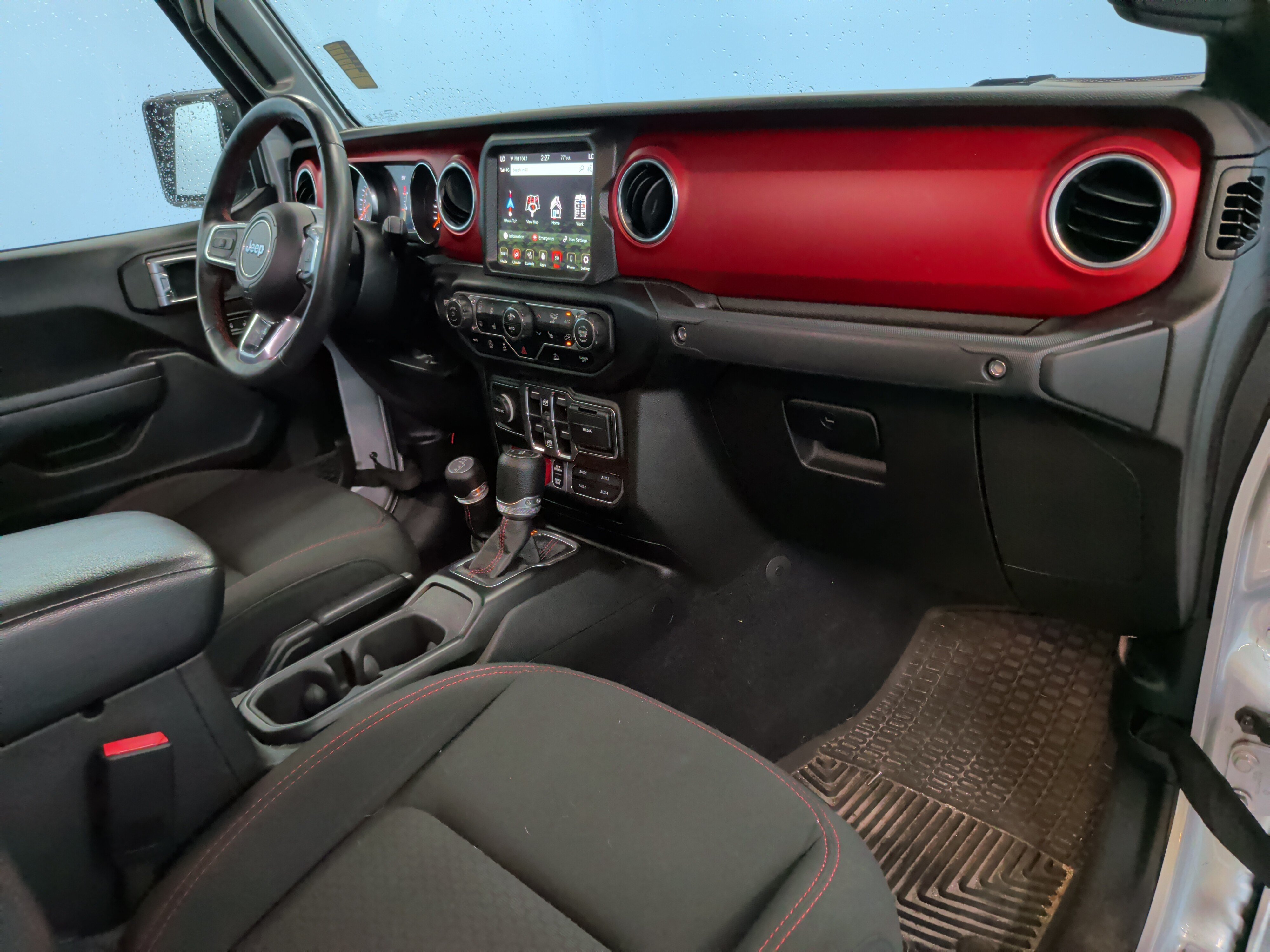 Used 2023 Jeep Gladiator Rubicon w/ Cold Weather Group AWD/4WD image 31