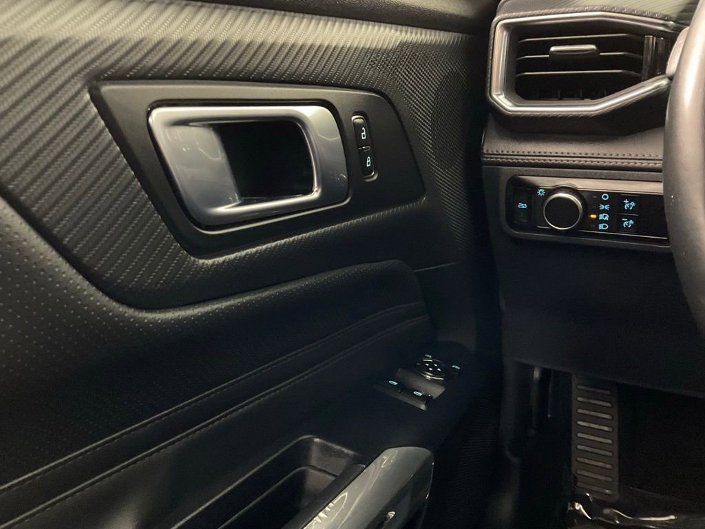 Used 2024 Ford Mustang GT Premium image 18