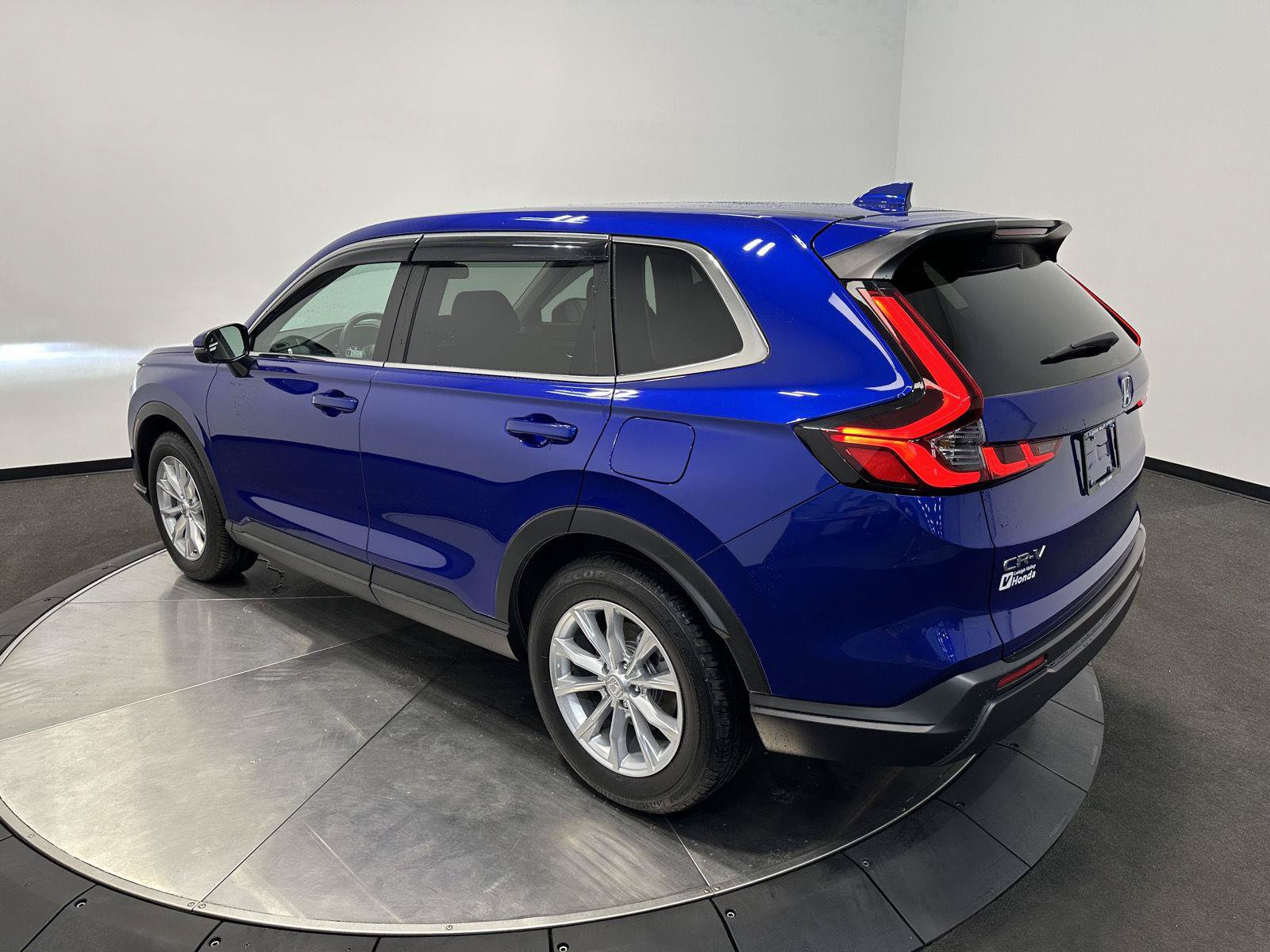 Certified 2024 Honda CR-V EX image 5
