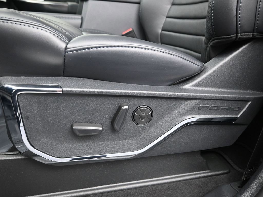 New 2026 Ford F250 Platinum image 12