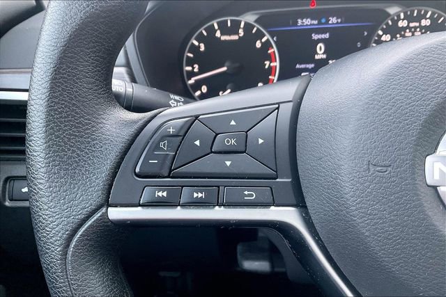 Used 2024 Nissan Altima 2.5 SV image 19