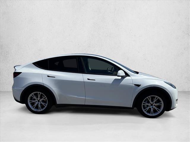 Used 2021 Tesla Model Y 2WD image 4