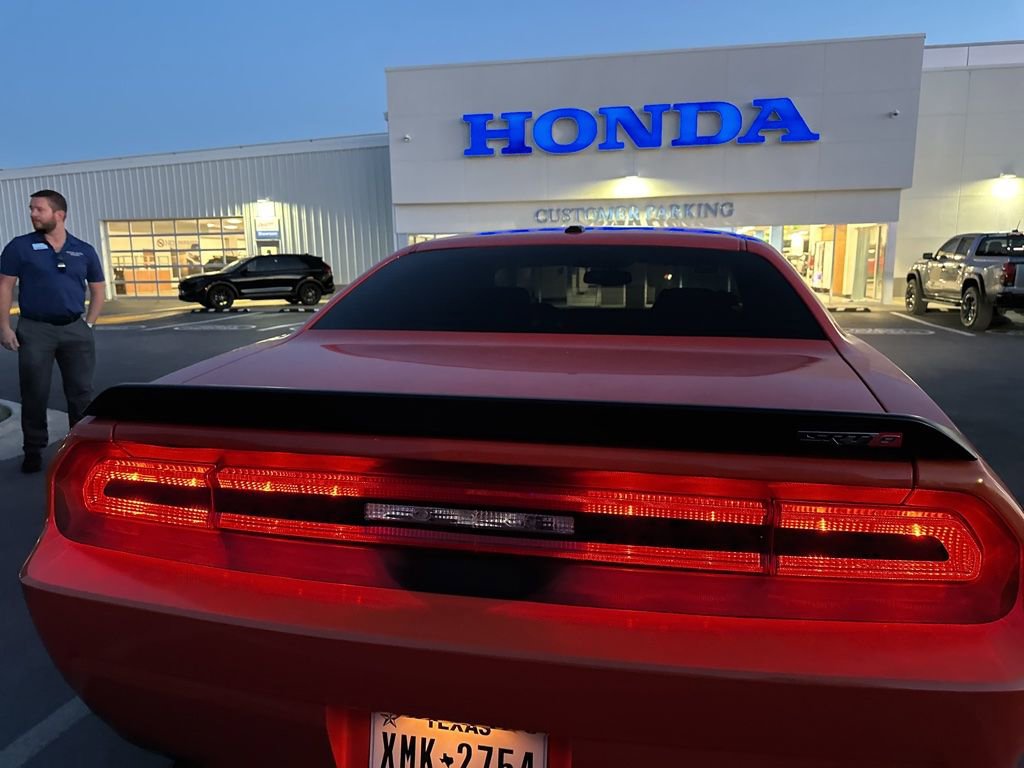 Used 2010 Dodge Challenger SRT8 w/ SRT Option Group II image 5