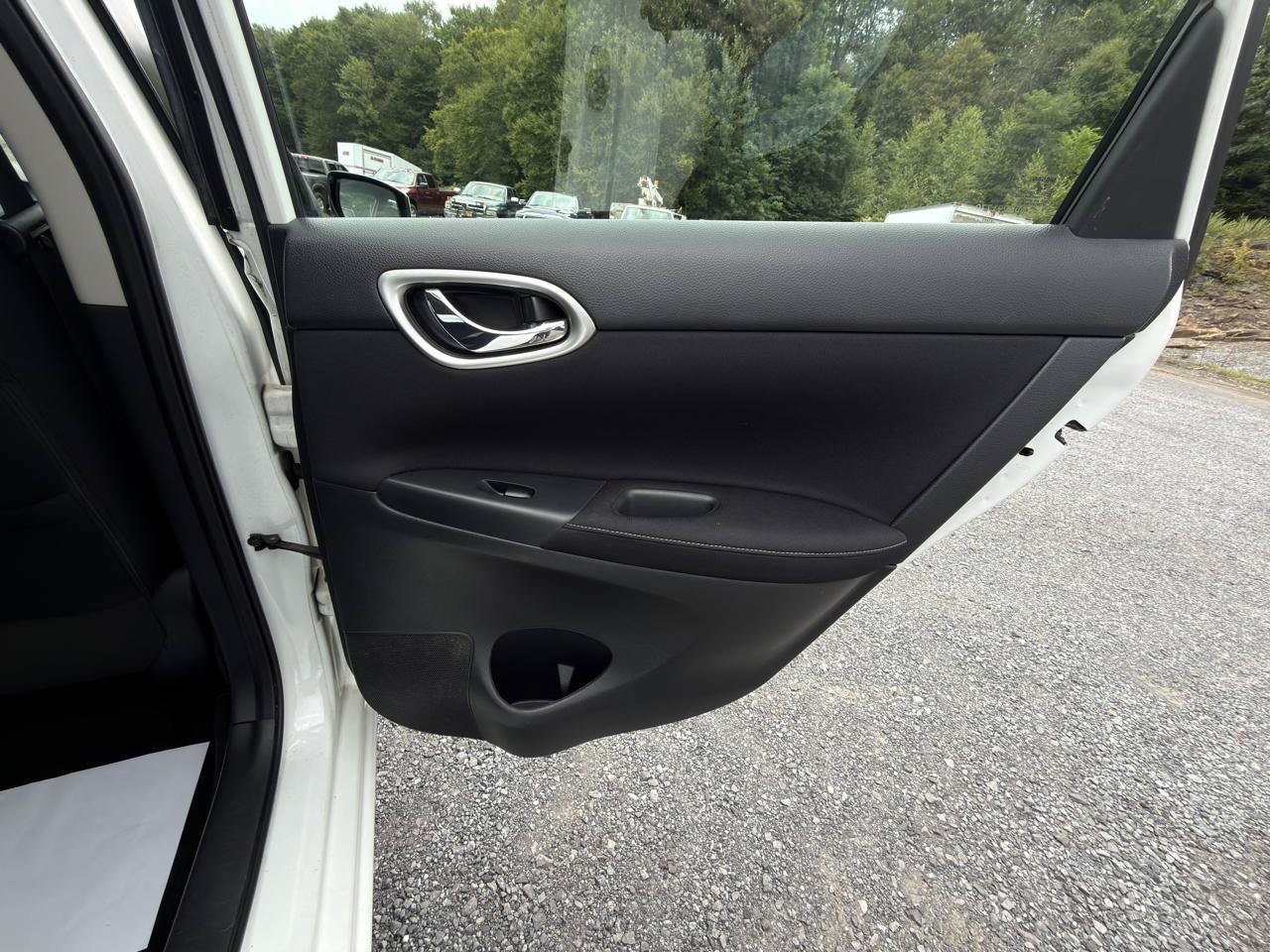 Used 2014 Nissan Sentra S FWD image 22
