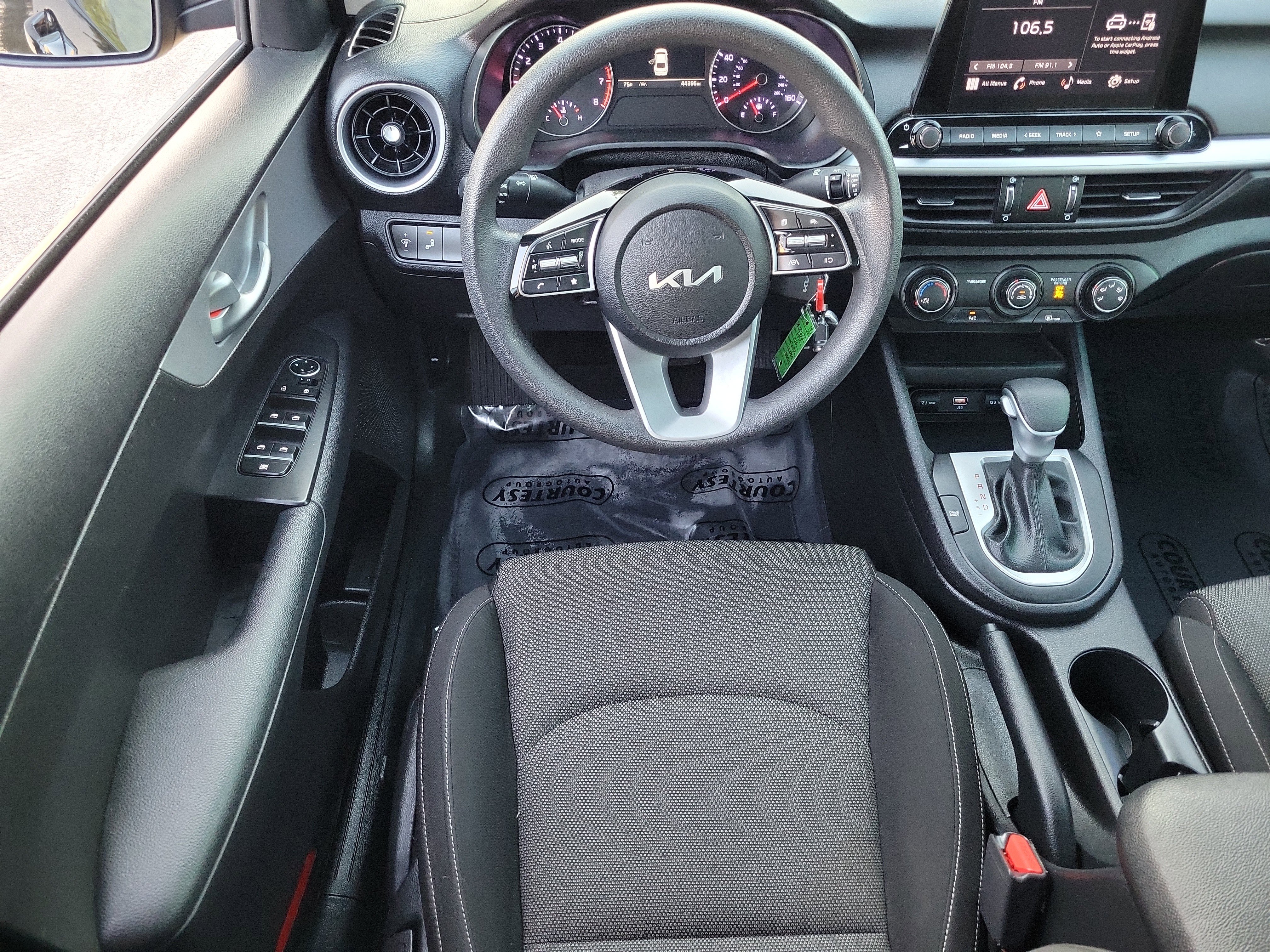 Used 2023 Kia Forte LXS w/ LXS Technology Package FWD image 12