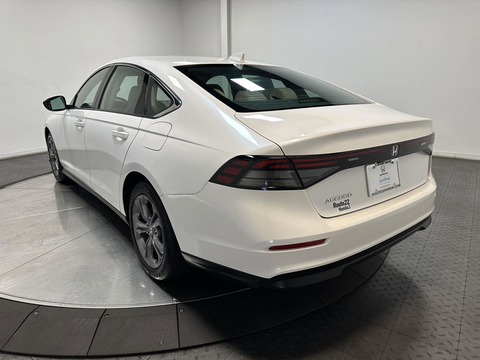 Certified 2023 Honda Accord EX image 9