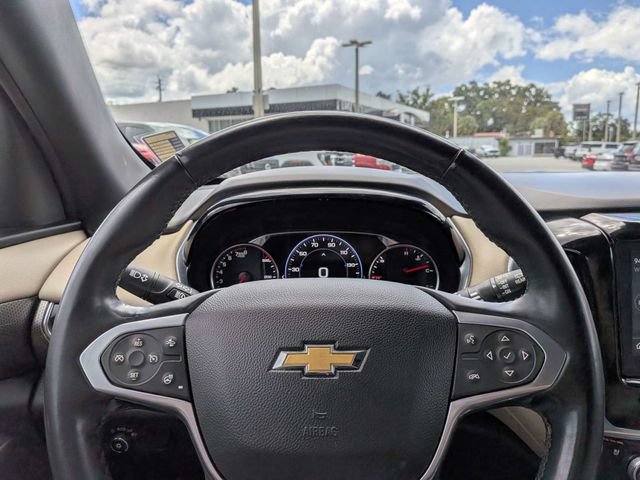 Used 2023 Chevrolet Traverse Premier FWD image 31